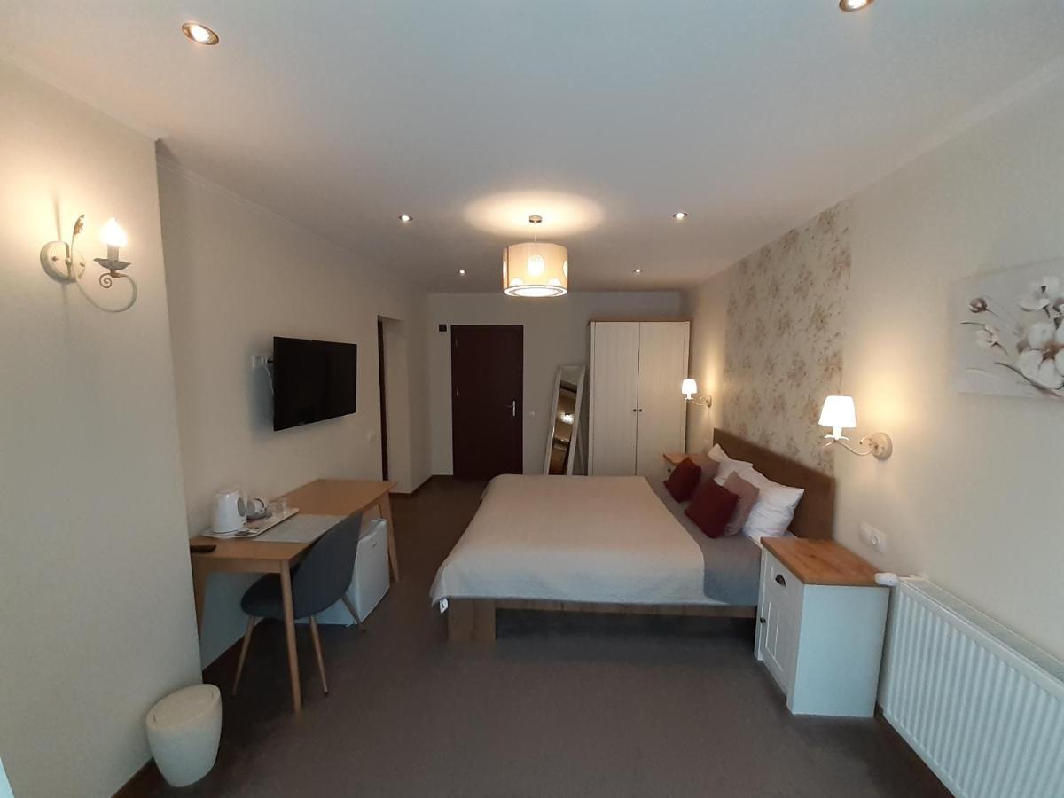 Hotel Lanobila Sinaia Zewnętrze zdjęcie