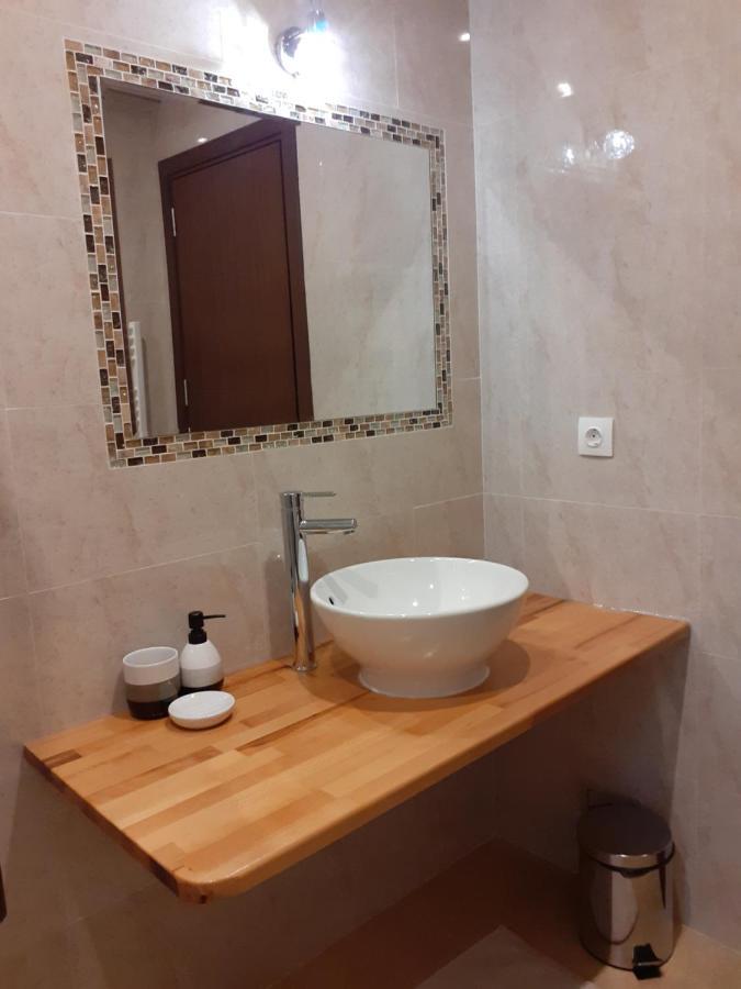 Hotel Lanobila Sinaia Zewnętrze zdjęcie