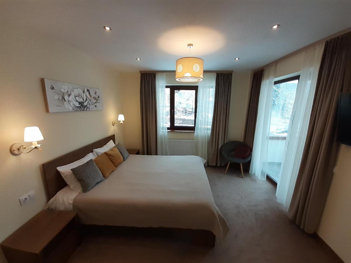 Hotel Lanobila Sinaia Zewnętrze zdjęcie