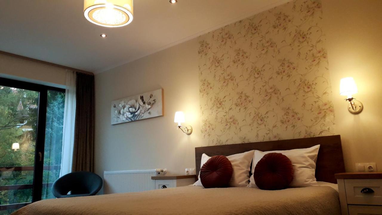Hotel Lanobila Sinaia Zewnętrze zdjęcie
